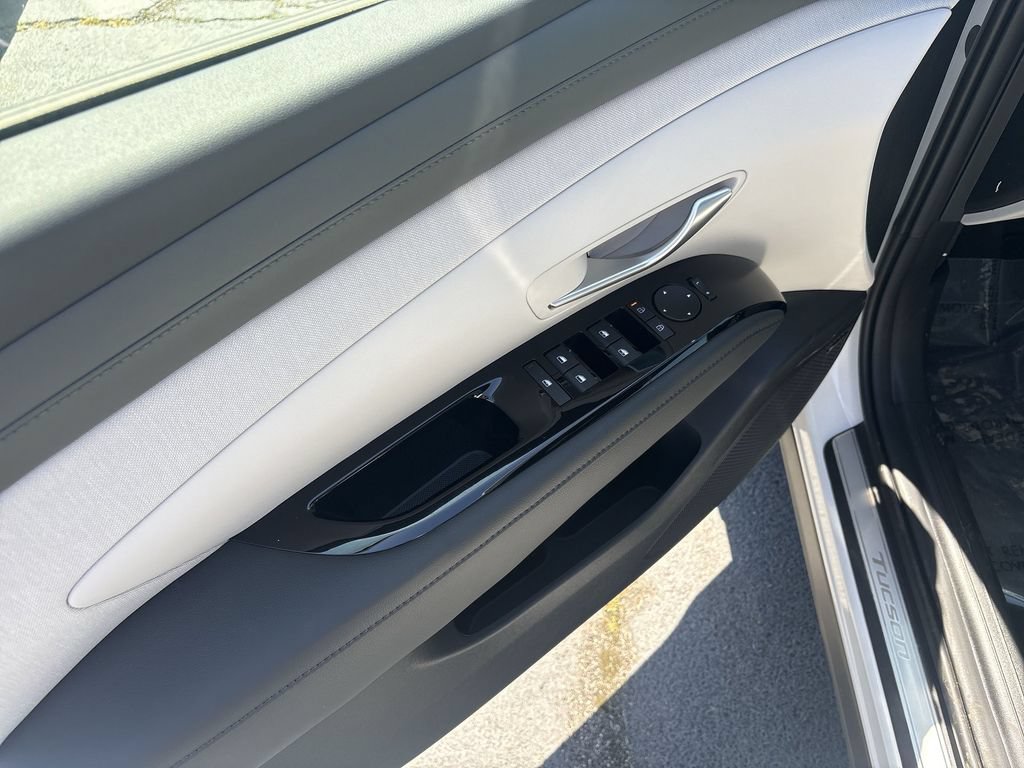 New 2026 Hyundai Tucson Limited AWD/4WD image 15