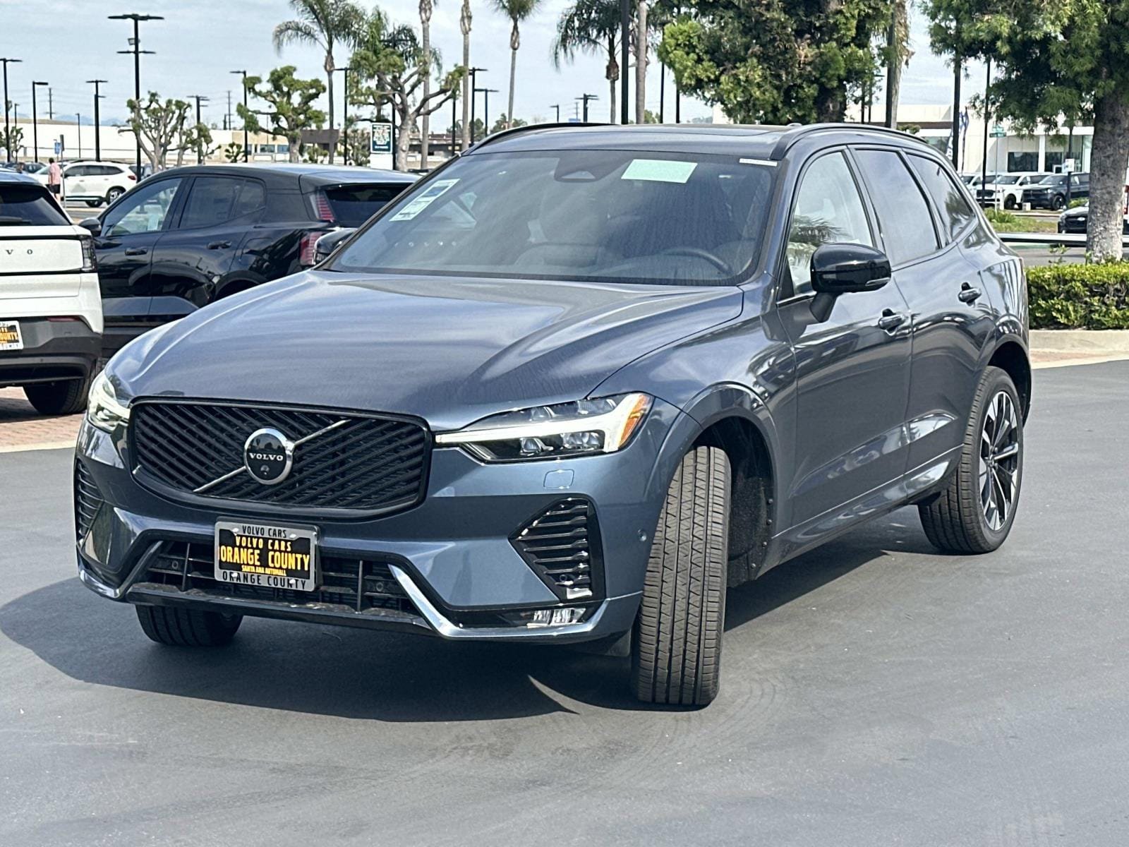 New 2026 Volvo XC60 B5 Plus w/ Climate Package AWD/4WD image 3