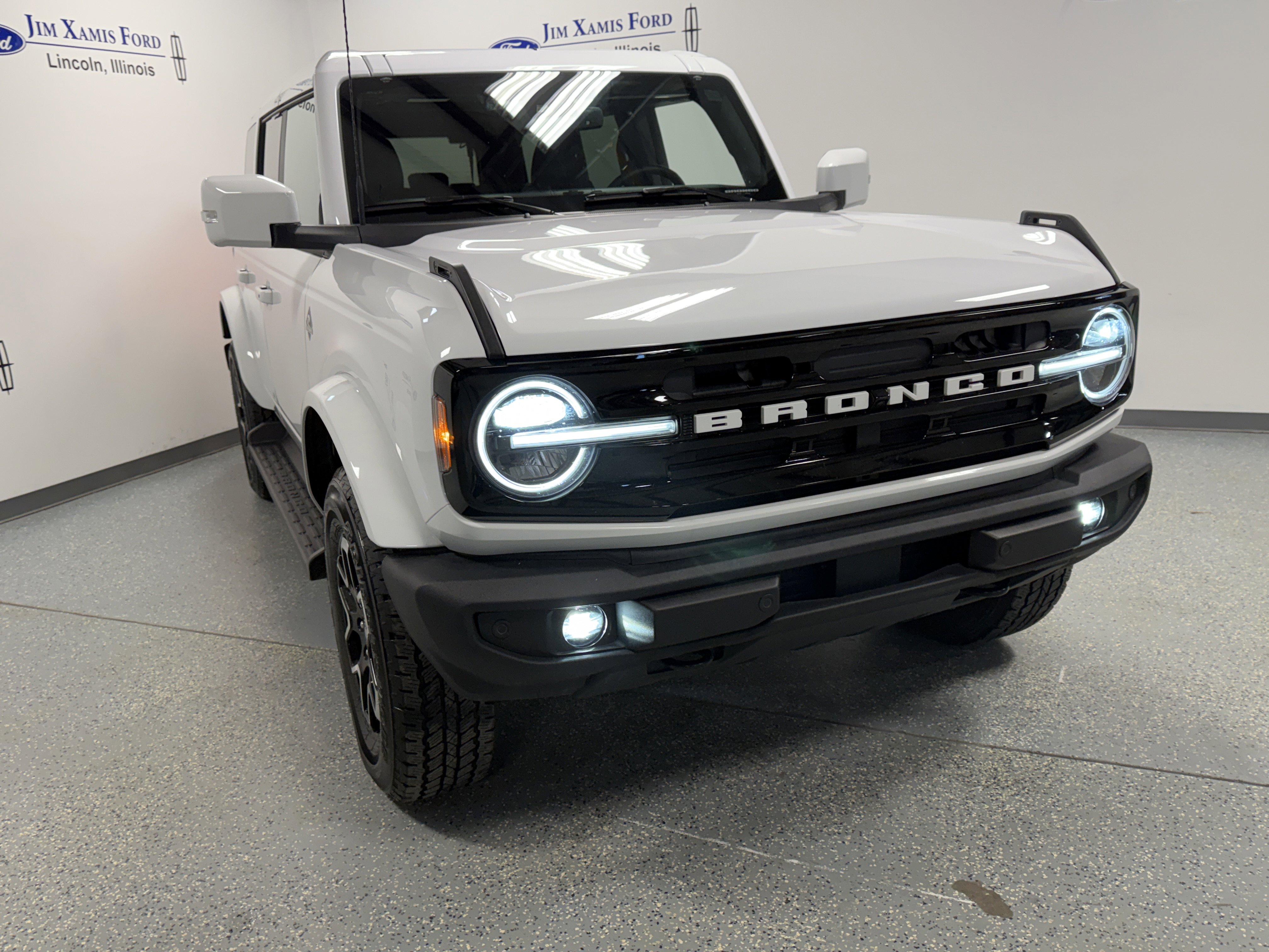Used 2025 Ford Bronco Outer Banks image 37