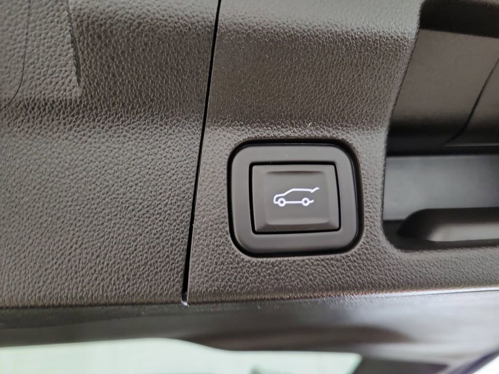 Certified 2023 GMC Acadia SLE w/ Driver Convenience Package image 20