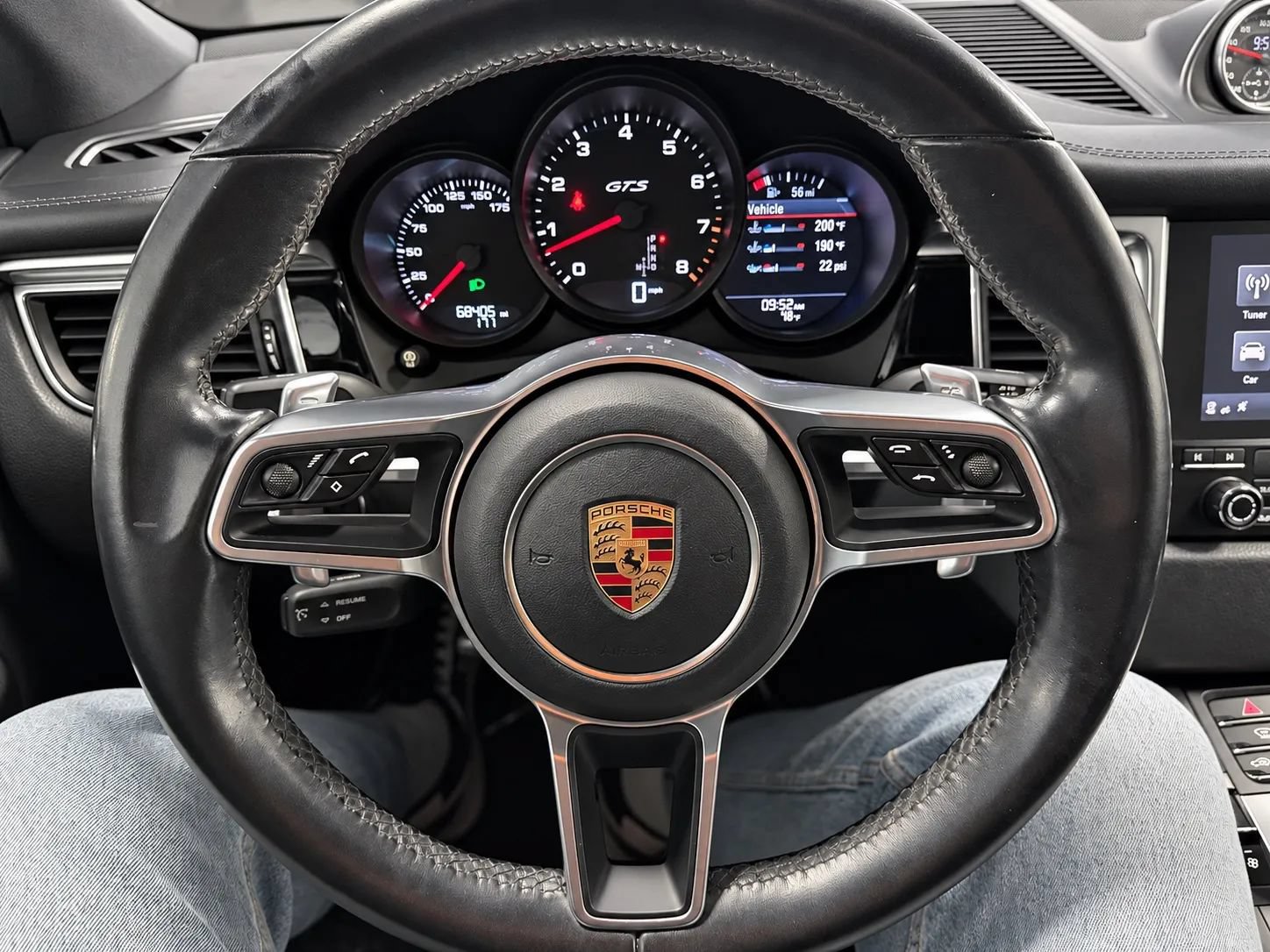 Used 2017 Porsche Macan GTS AWD/4WD image 31