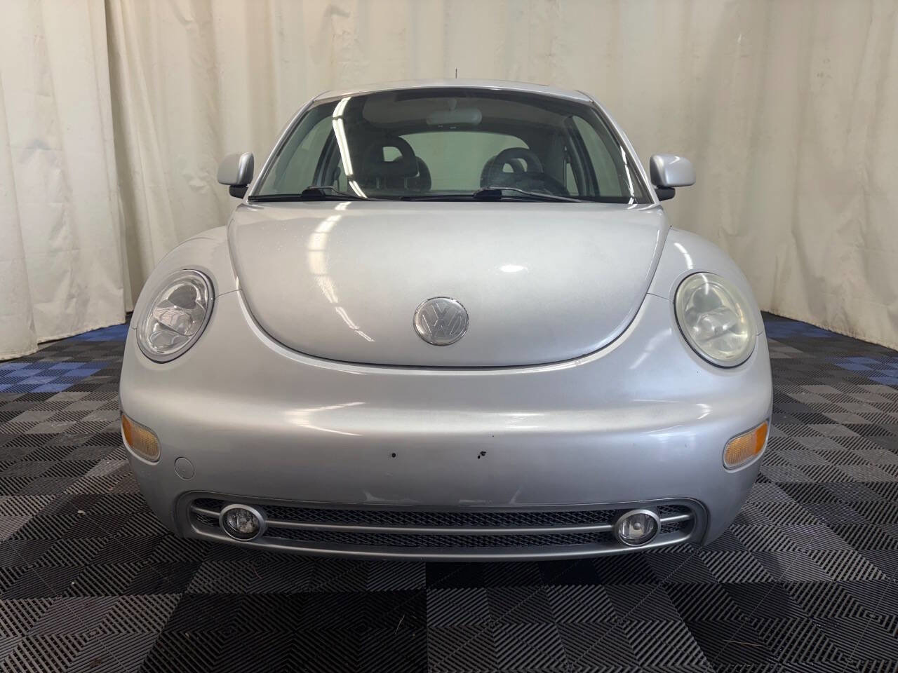 Used 2000 Volkswagen Beetle GLS FWD image 4