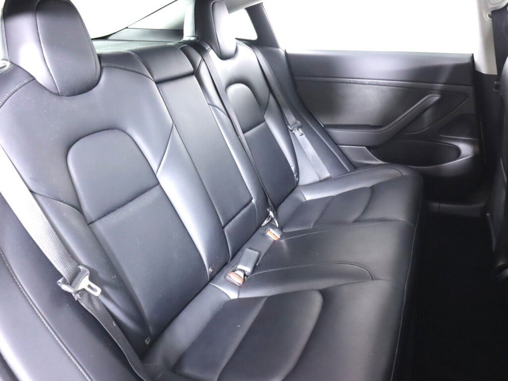 Used 2020 Tesla Model 3 Standard Range Plus image 38