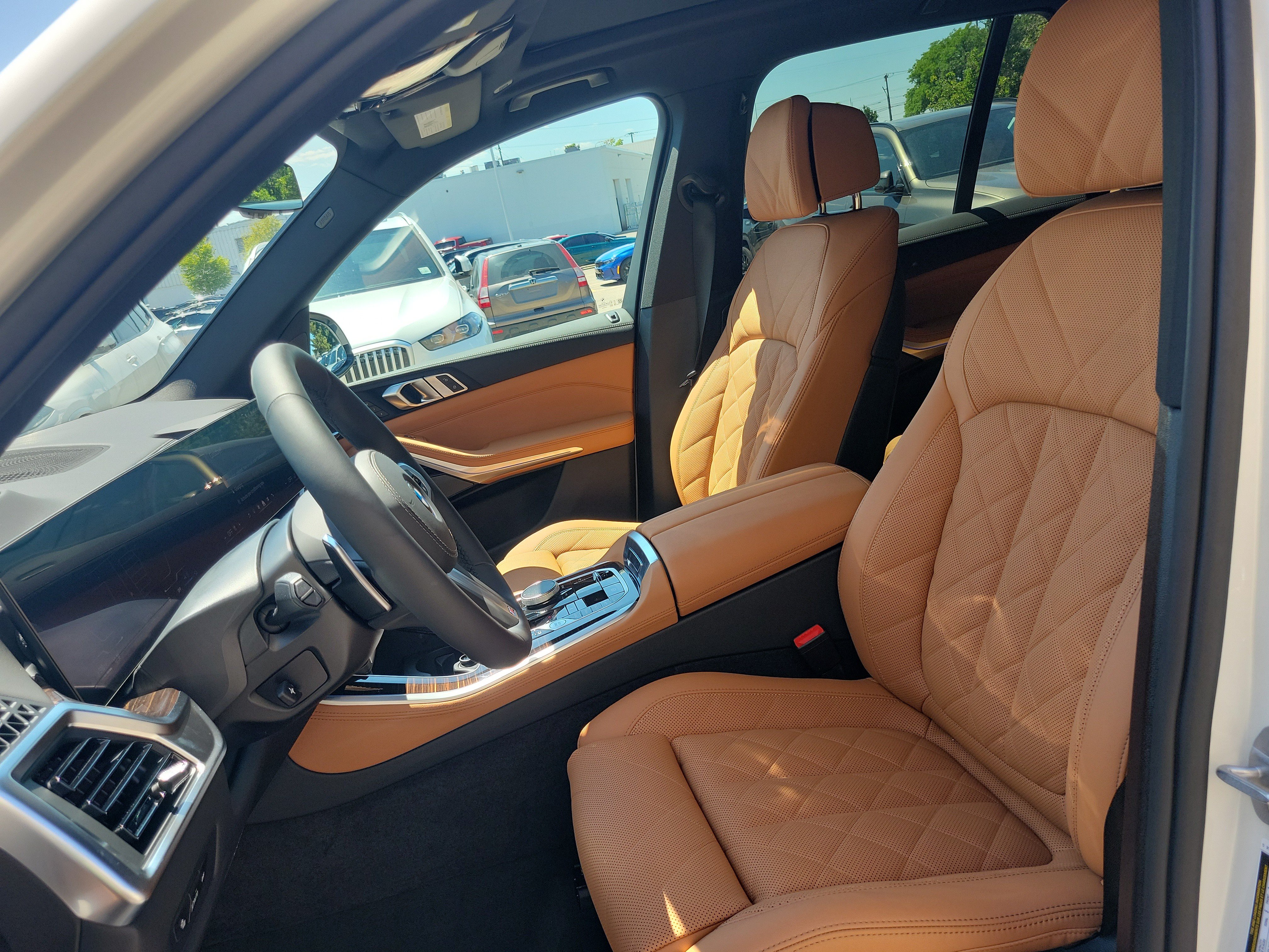 New 2026 BMW X5 xDrive50e w/ M Sport Package AWD/4WD image 5