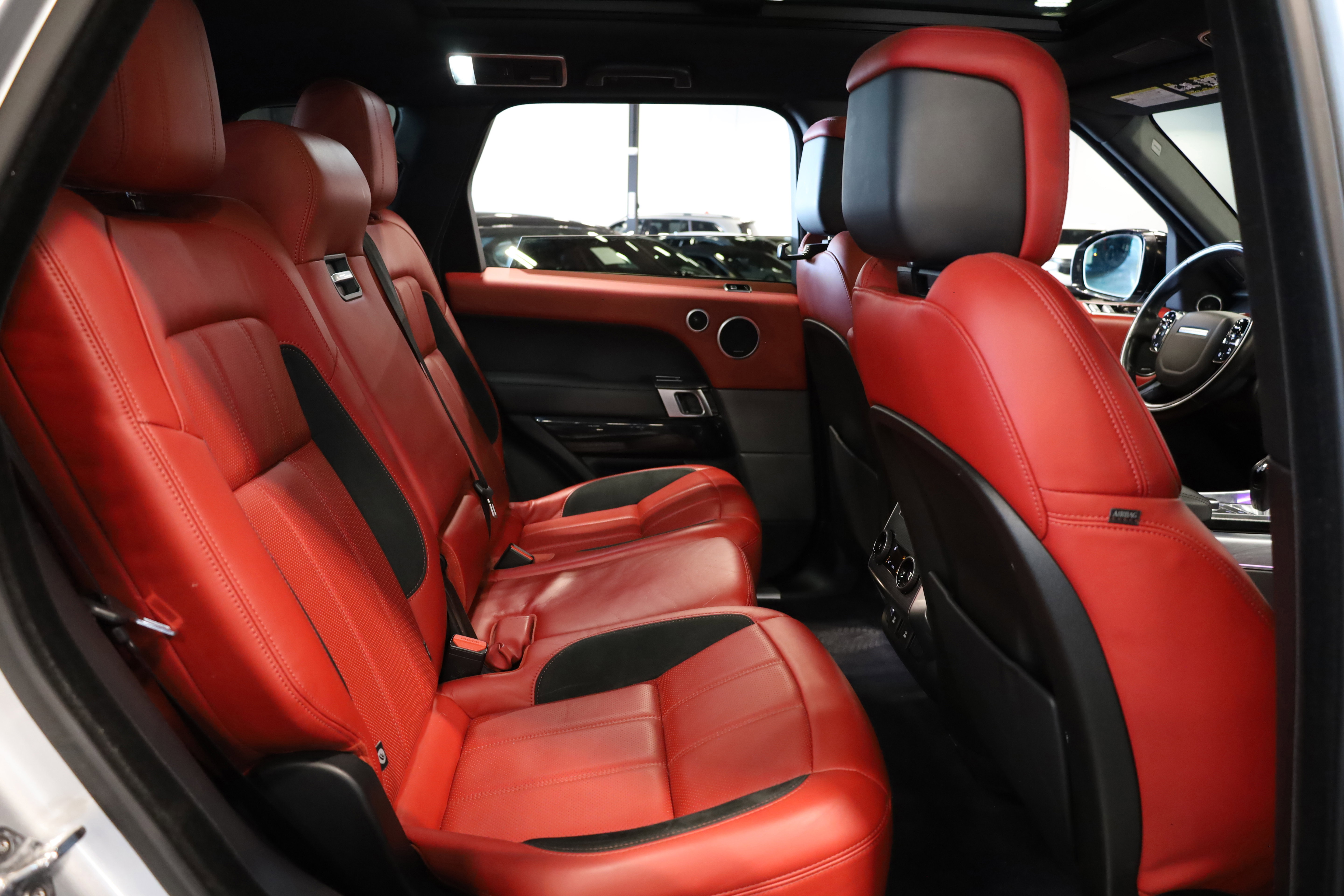 Used 2020 Land Rover Range Rover Sport HSE Dynamic image 40