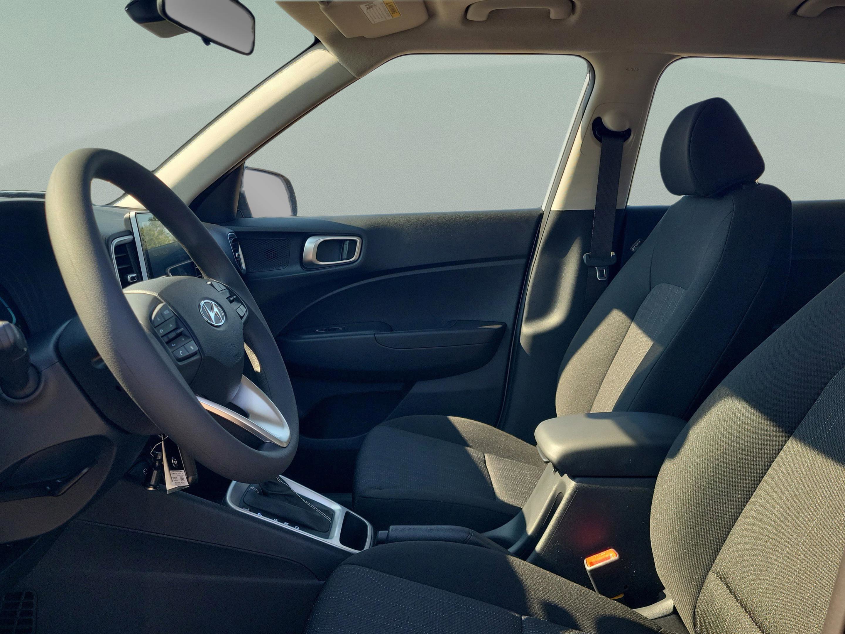 New 2026 Hyundai Venue SE image 12