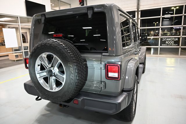 Used 2018 Jeep Wrangler Unlimited Sahara image 5