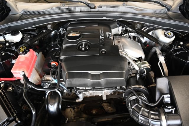 Used 2016 Chevrolet Camaro LT RWD image 33