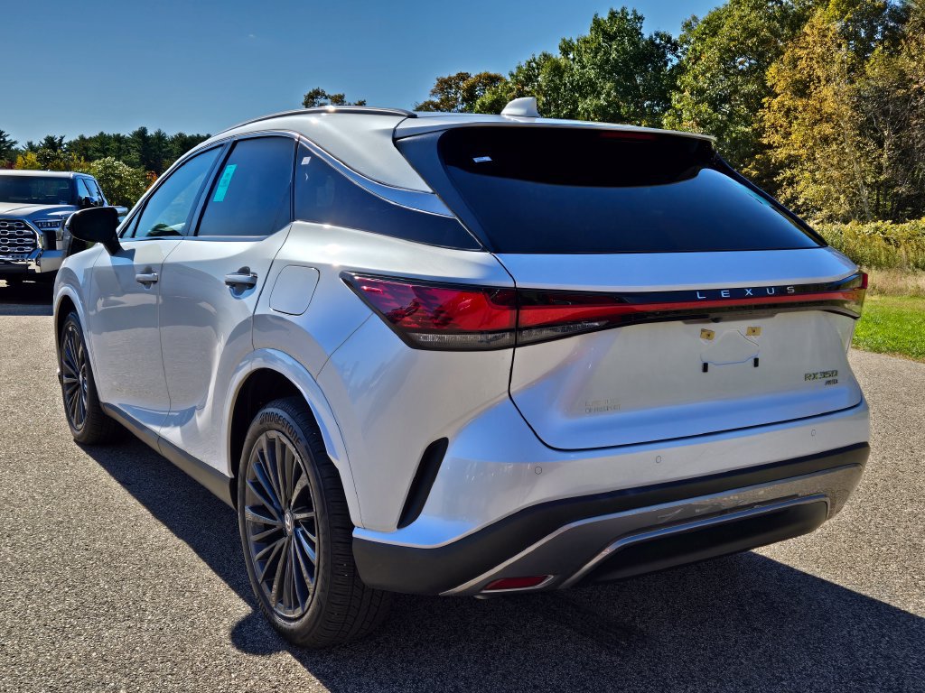 Used 2025 Lexus RX 350 Premium w/ Accessory Package AWD/4WD image 3