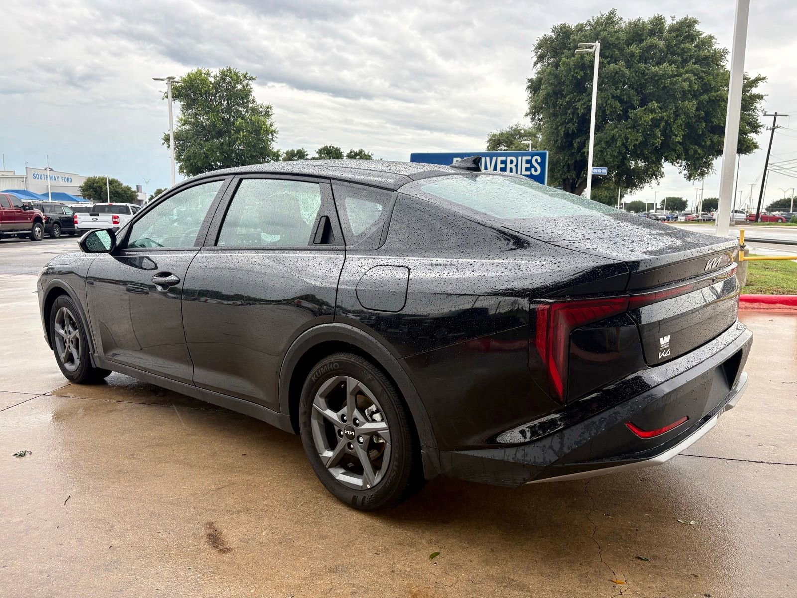 Used 2025 Kia K4 FWD image 6