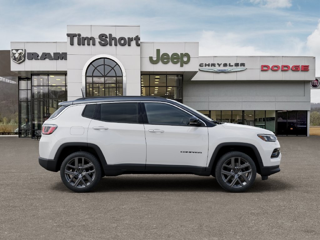 New 2026 Jeep Compass Limited w/ Sun, Sound & Navigation Group AWD/4WD image 21