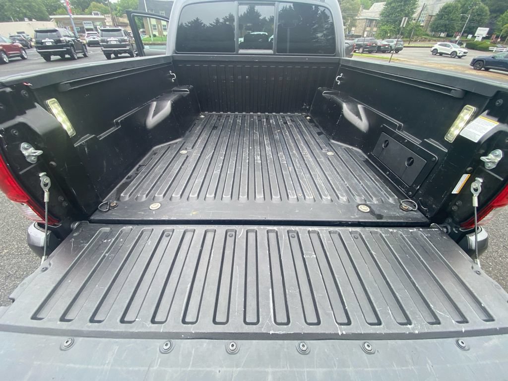 Used 2023 Toyota Tacoma SR AWD/4WD image 30
