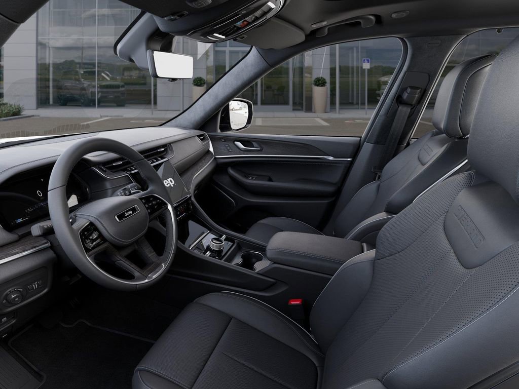 New 2025 Jeep Grand Cherokee Overland w/ Luxury Tech Group IV image 22
