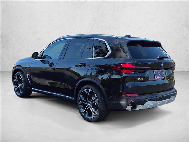 New 2026 BMW X5 xDrive50e w/ Executive Package AWD/4WD image 2