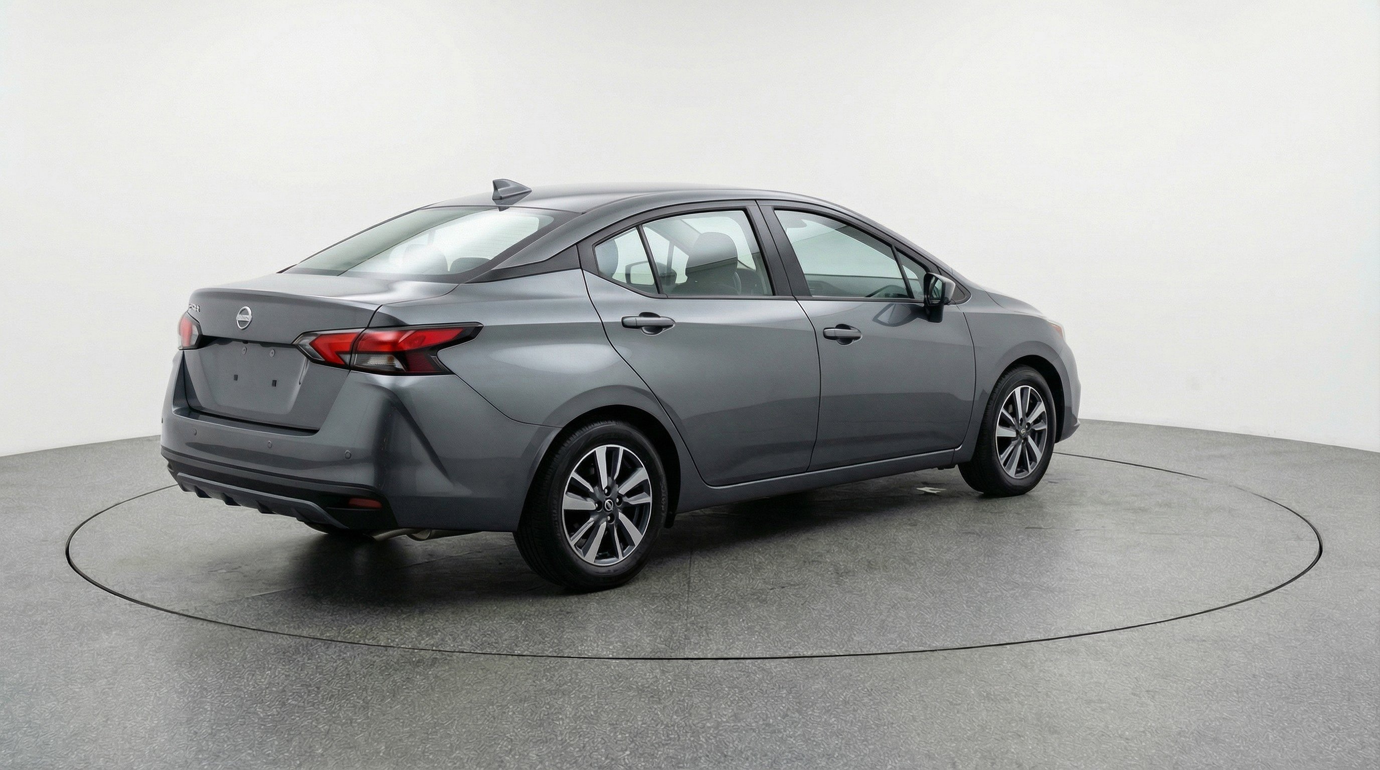 Used 2025 Nissan Versa SV FWD image 9