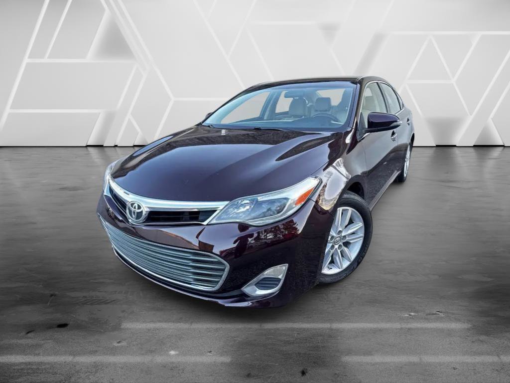 Used 2015 Toyota Avalon XLE FWD image 1