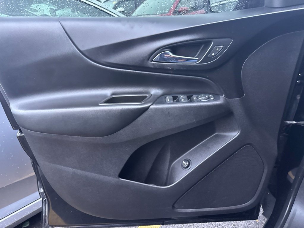 Used 2019 Chevrolet Equinox LT FWD image 9