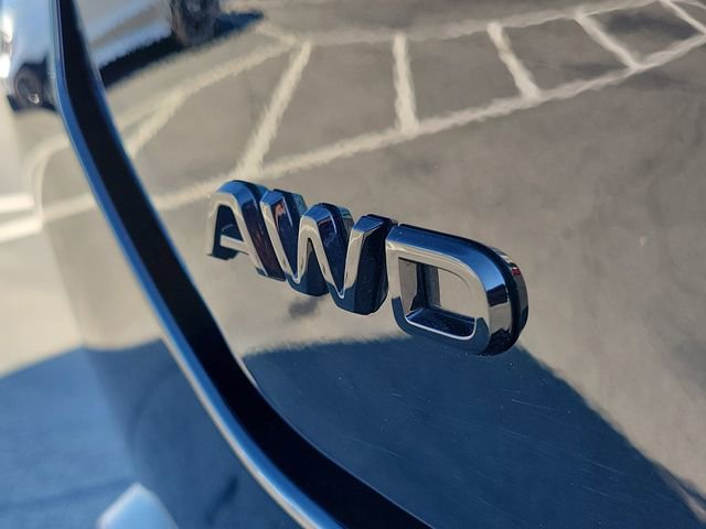 Certified 2025 Honda Pilot Black Edition image 7