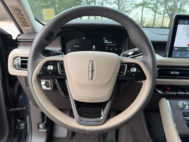 Used 2023 Lincoln Aviator Reserve w/ Elements Package Plus image 13