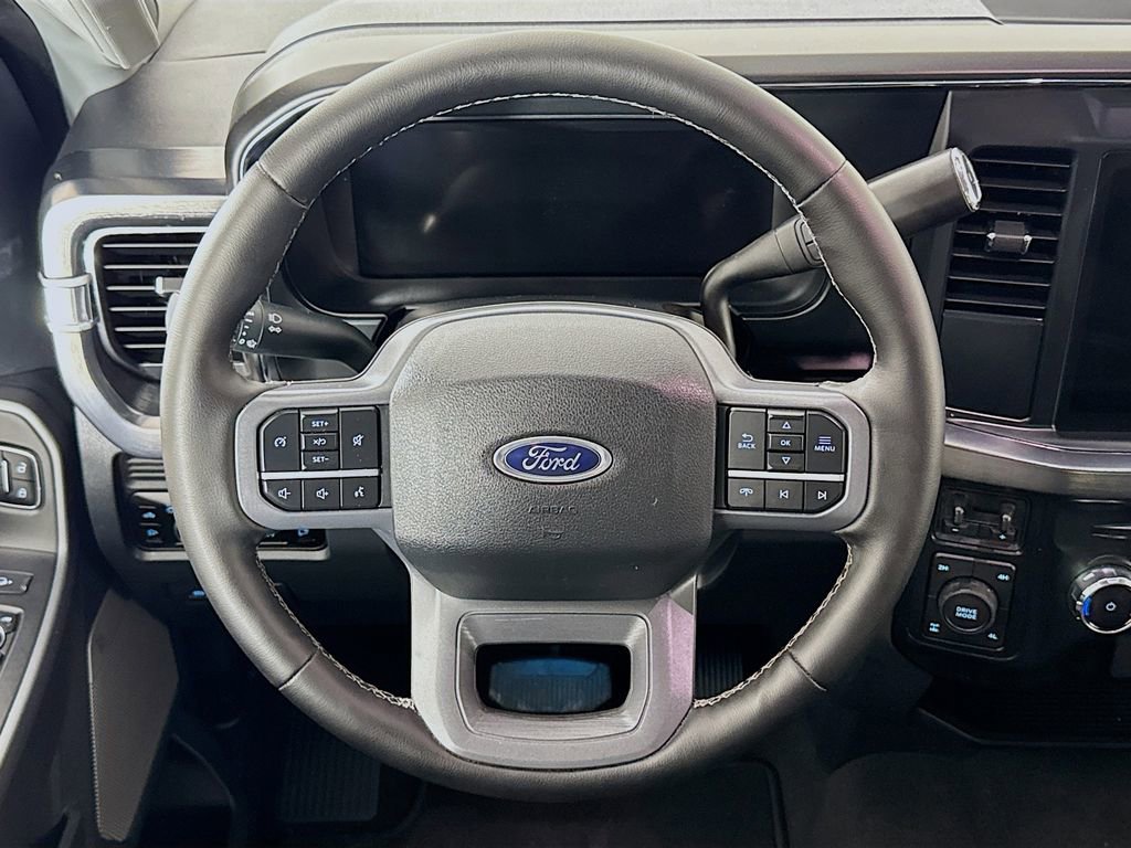 Used 2025 Ford F350 Lariat w/ Camper Package AWD/4WD image 4