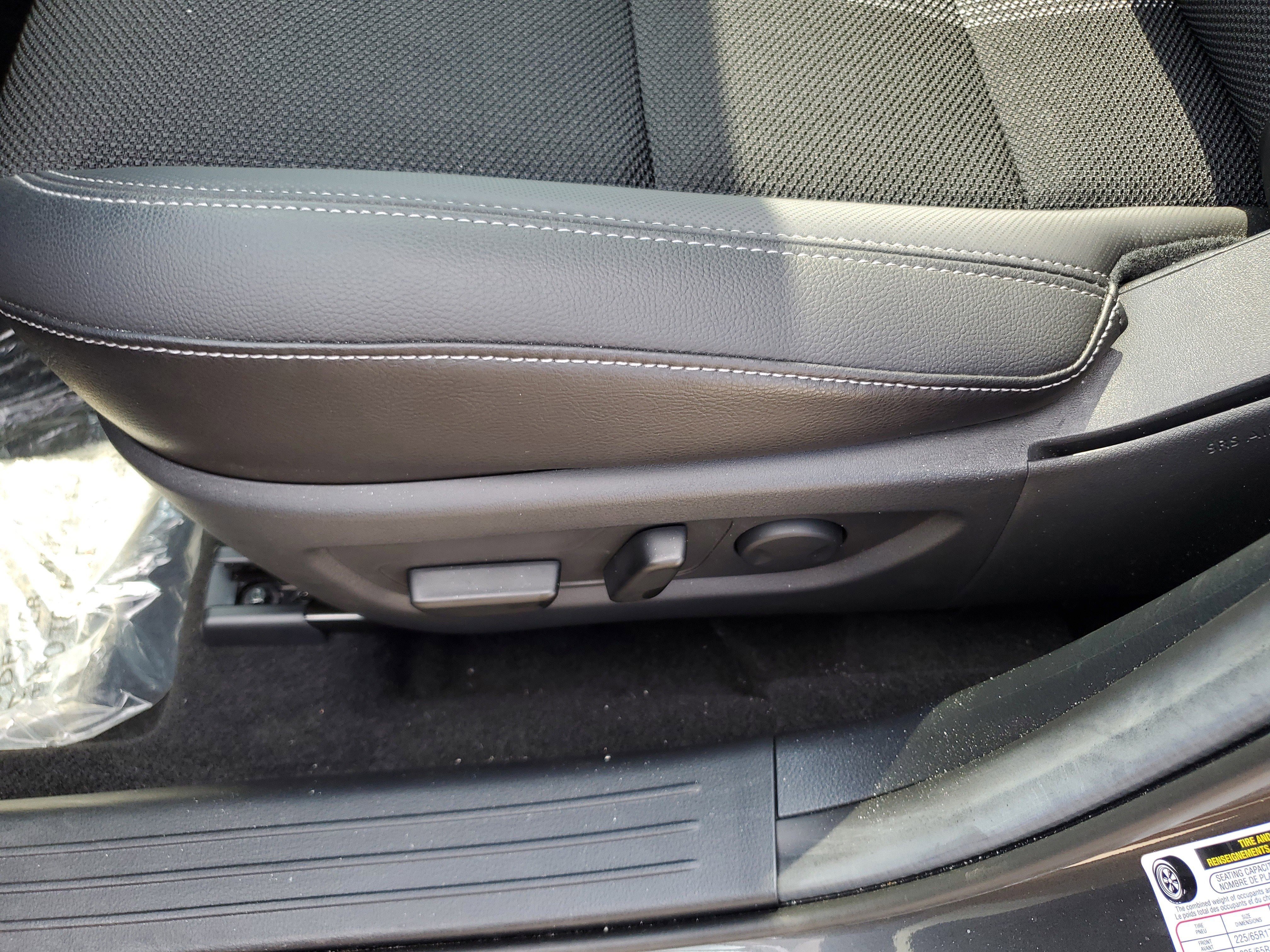 Used 2025 MAZDA CX-50 AWD 2.5 S w/ Cargo Package image 17