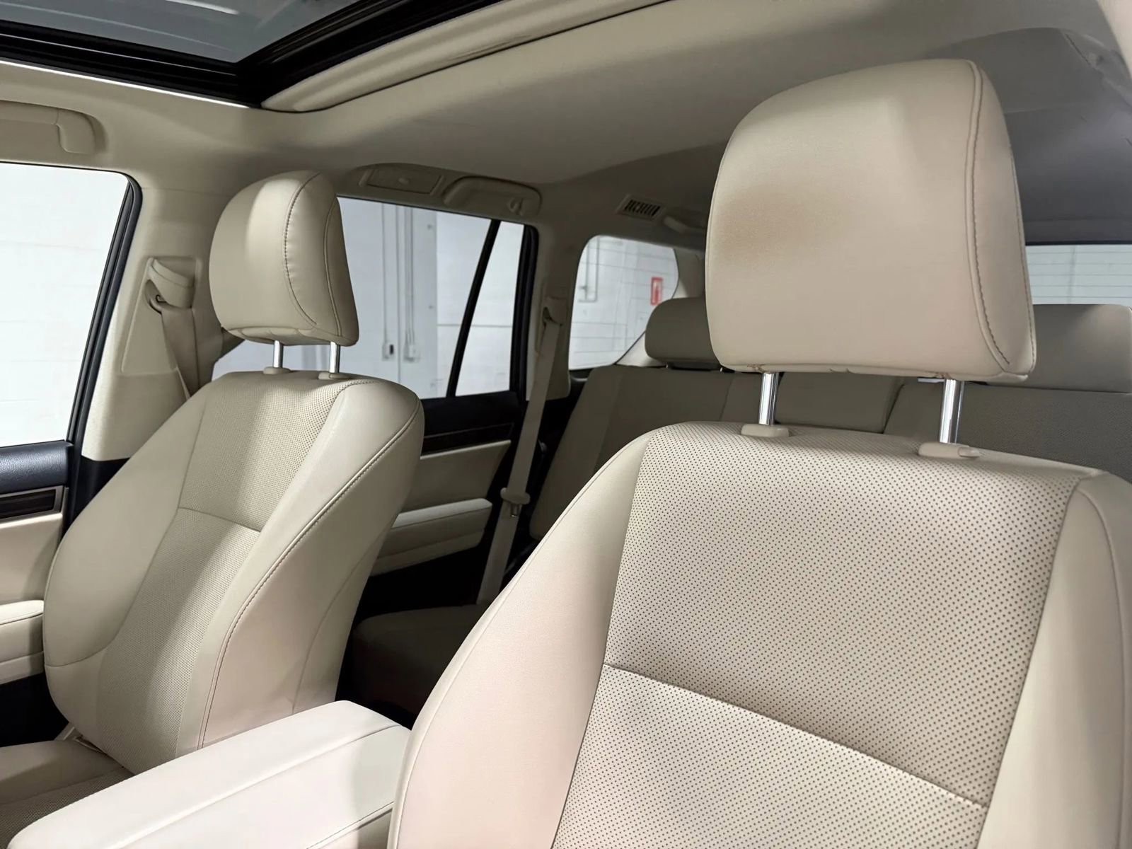 Used 2020 Lexus GX 460 Premium w/ Premium Package image 16