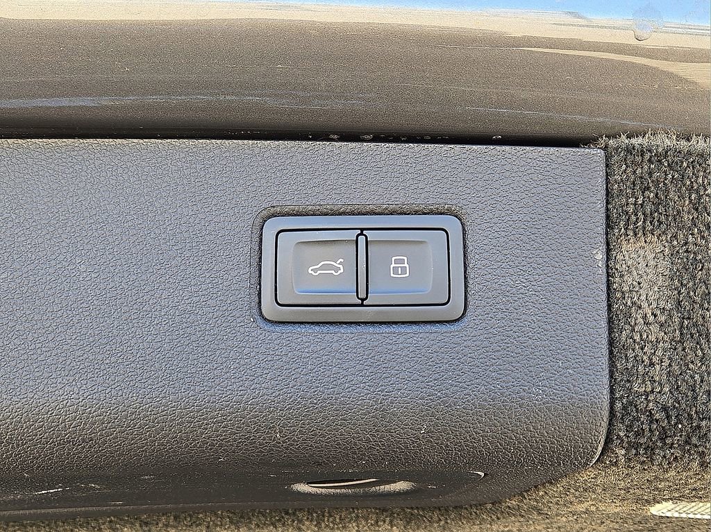 Used 2021 Bentley Bentayga Speed image 16