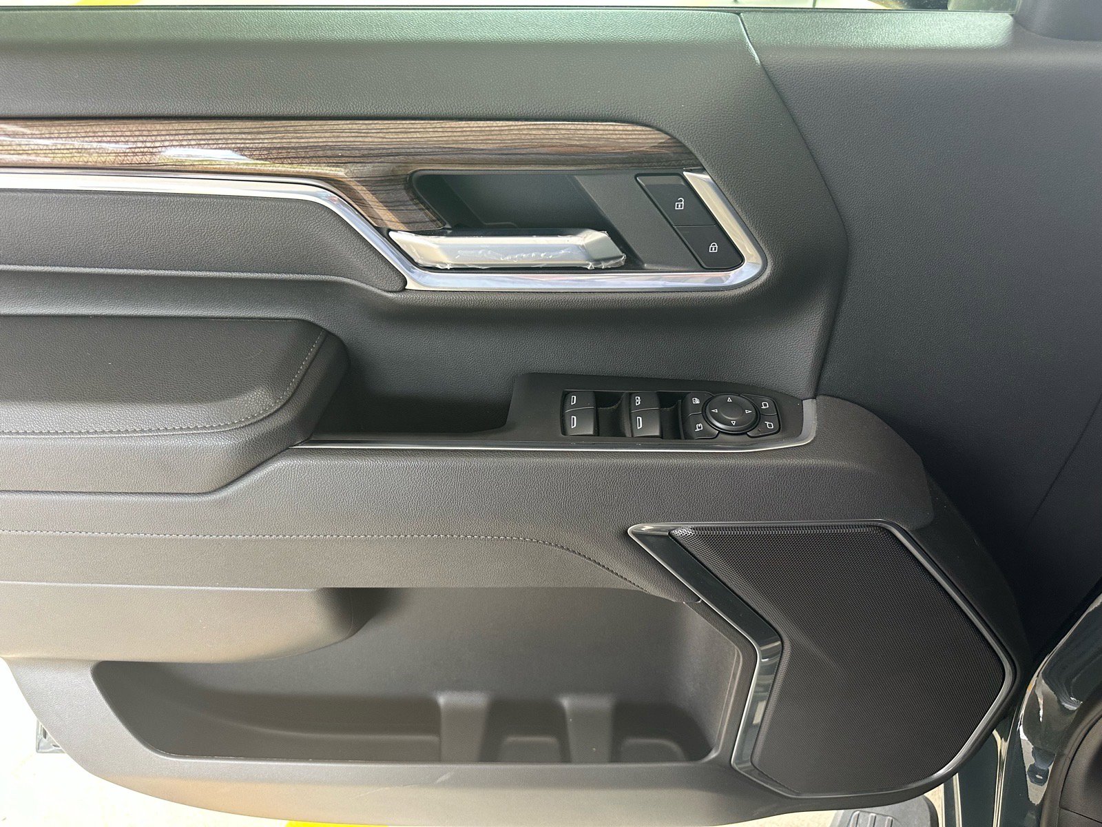 Used 2025 Chevrolet Silverado 2500 LT w/ Trail Boss Package image 20