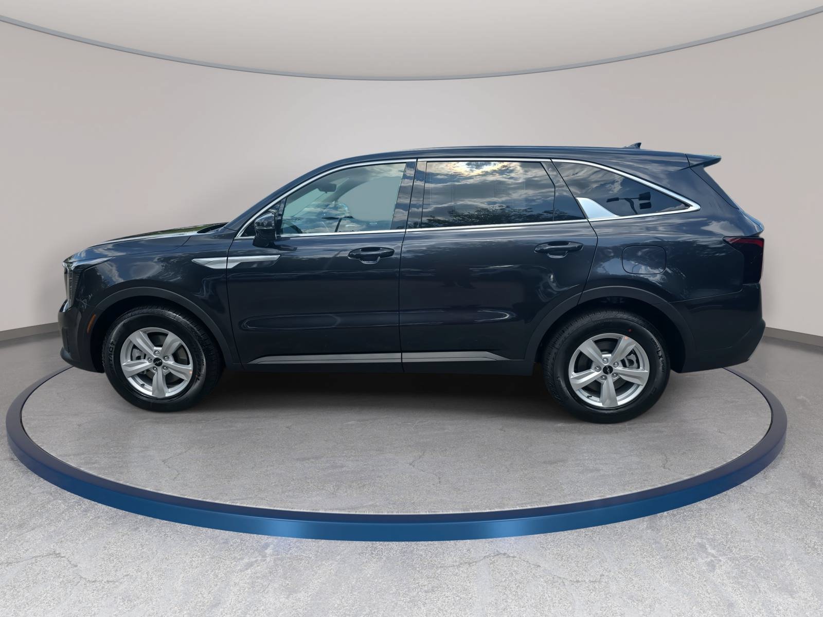 New 2026 Kia Sorento LX FWD image 8