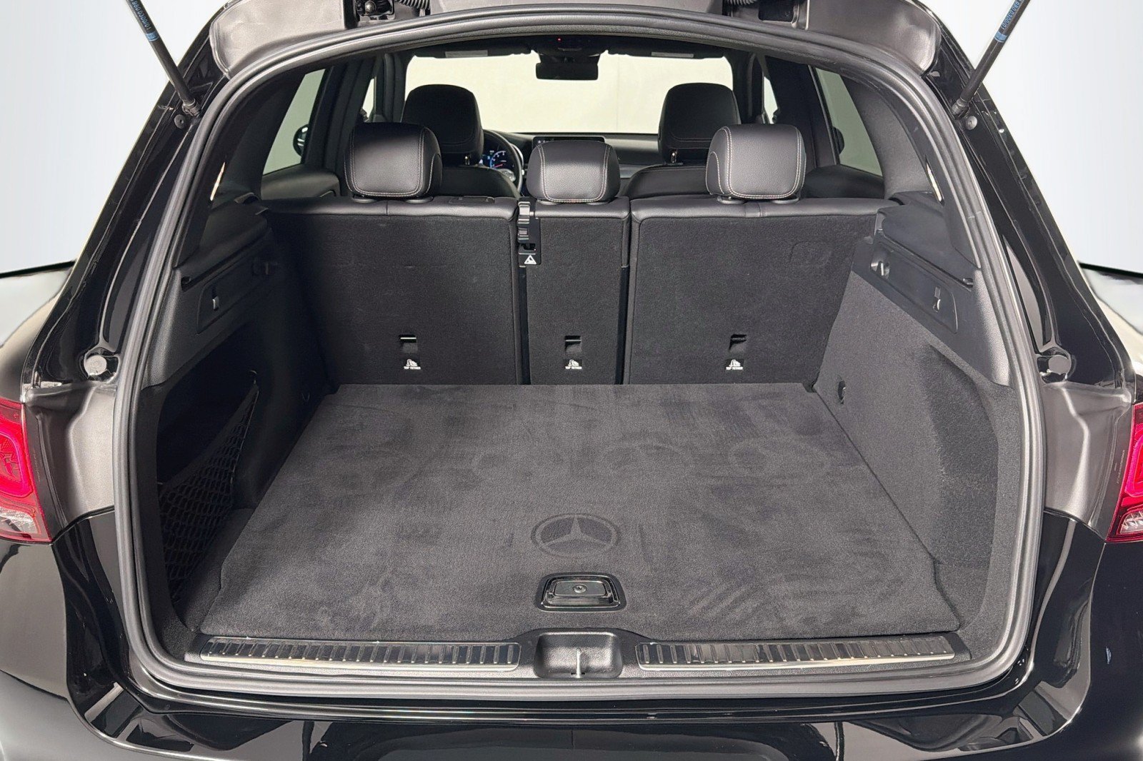 Certified 2022 Mercedes-Benz GLC 300 image 23