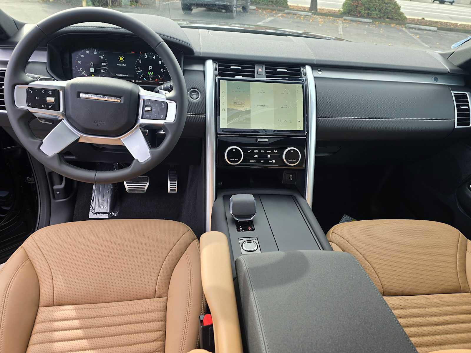 New 2026 Land Rover Discovery Limited Edition AWD/4WD image 23