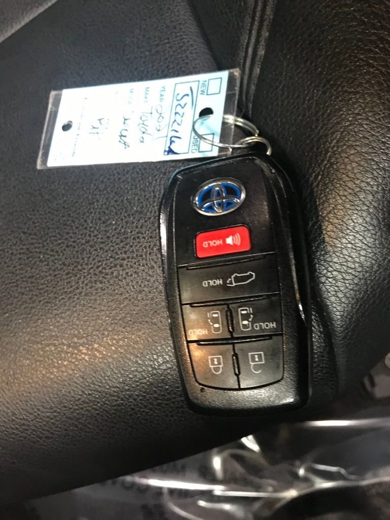 Used 2021 Toyota Sienna XSE image 50