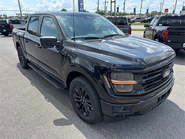 New 2025 Ford F150 XLT w/ Equipment Group 302A MID image 3