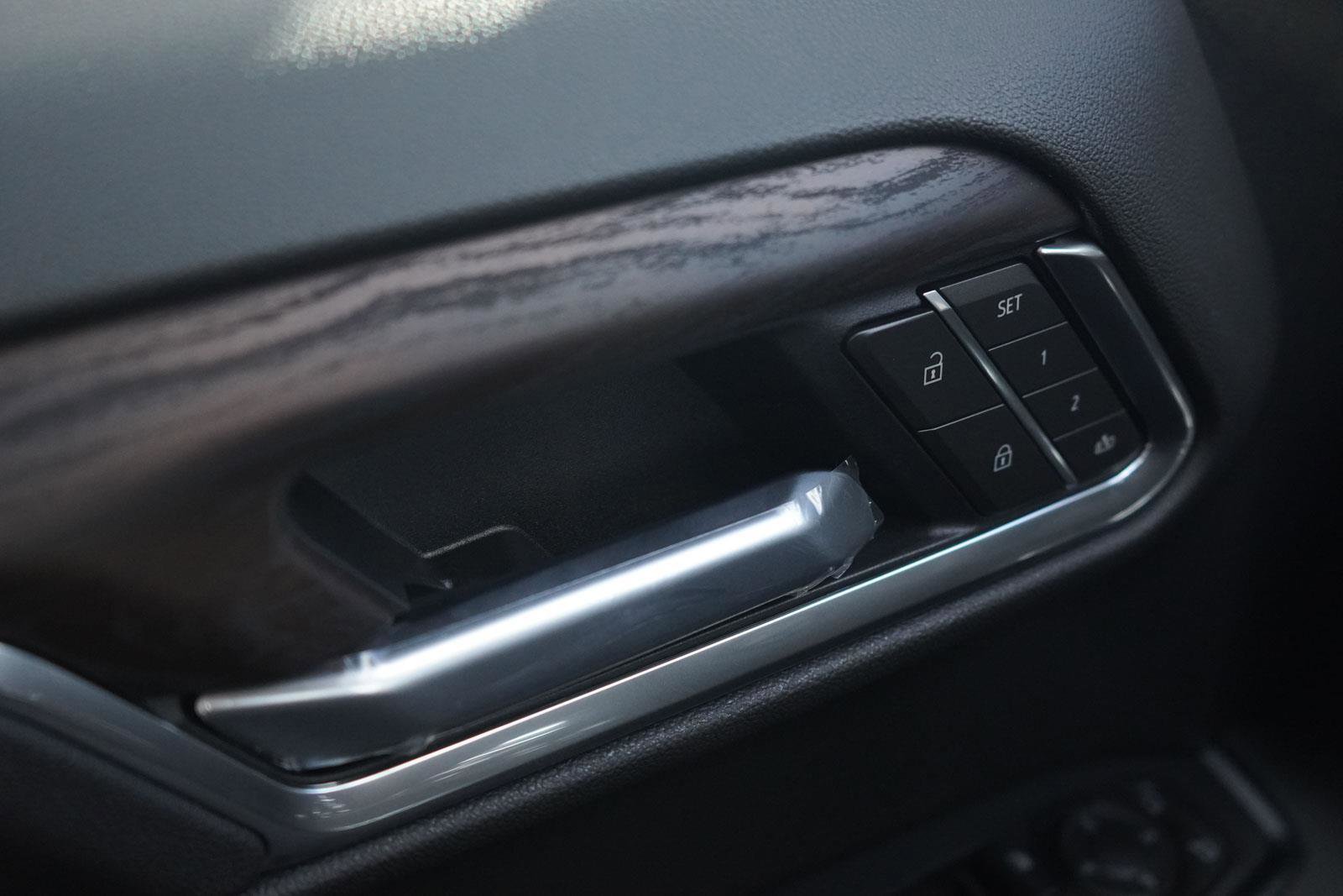 New 2026 GMC Sierra 1500 SLT w/ SLT Convenience Package image 20