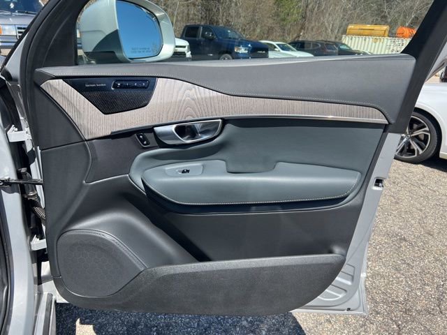 Certified 2023 Volvo XC90 B6 Ultimate AWD/4WD image 17