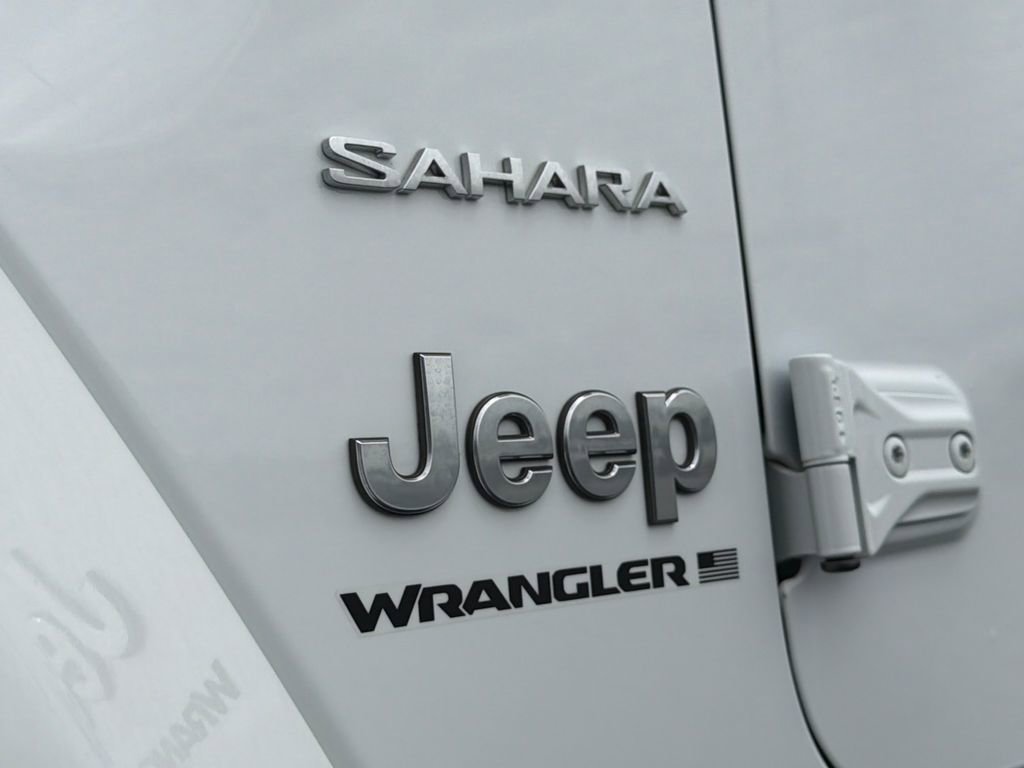 Used 2024 Jeep Wrangler Sahara image 18