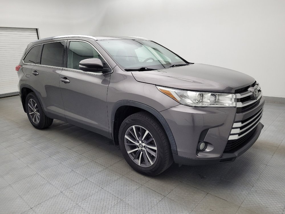 Used 2019 Toyota Highlander XLE AWD/4WD image 11