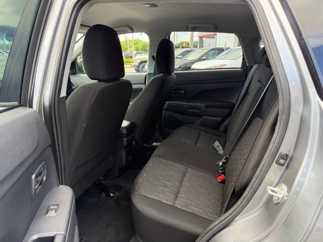 Used 2025 Mitsubishi Outlander Sport AWD image 13