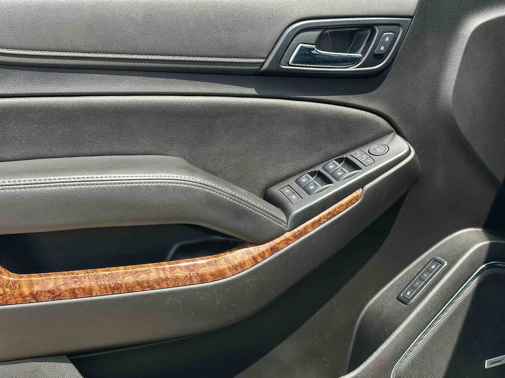 Used 2019 Chevrolet Tahoe Premier AWD/4WD image 17