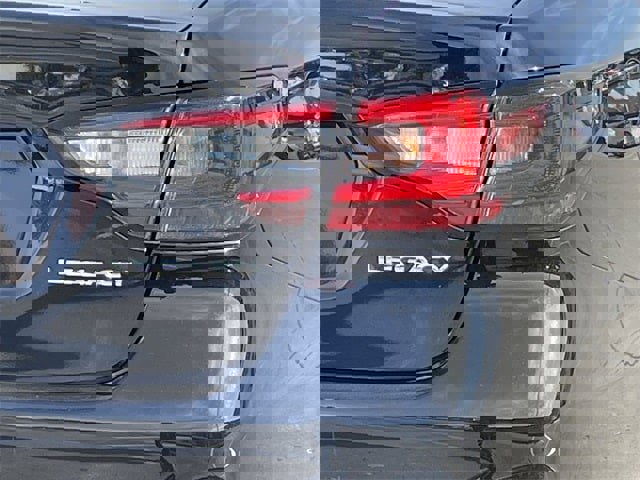 Used 2023 Subaru Legacy Premium image 7