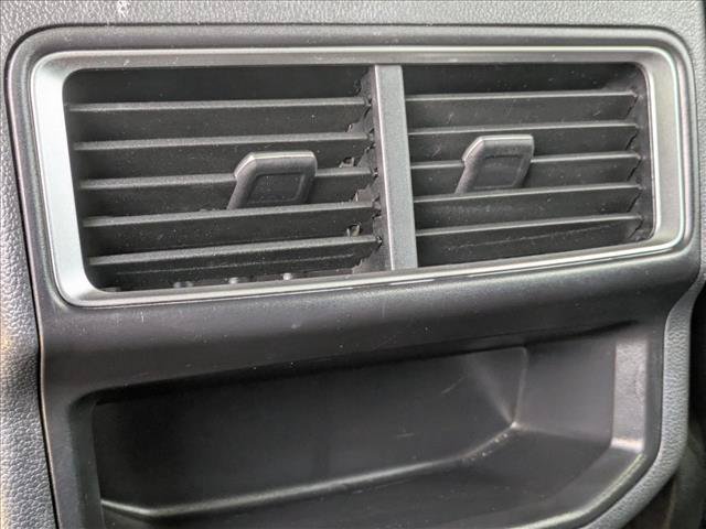 Used 2024 Volkswagen Atlas Cross Sport SE w/ Panoramic Sunroof Package AWD/4WD image 17