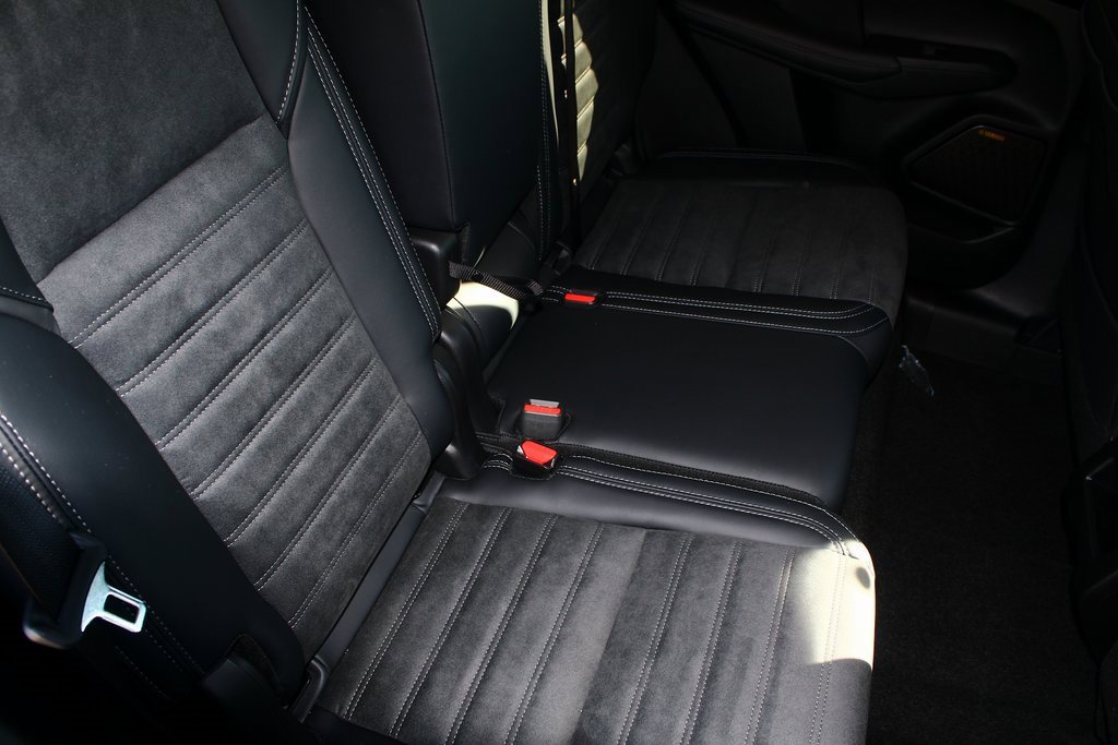 New 2026 Mitsubishi Outlander SE image 9