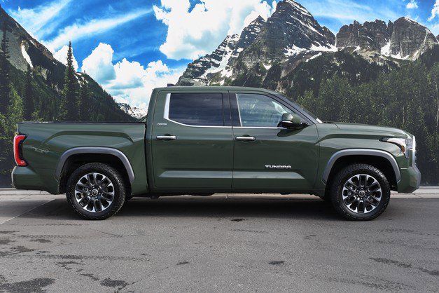 Used 2023 Toyota Tundra Limited image 2