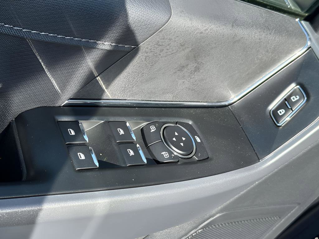 New 2025 Ford F150 XLT w/ Equipment Group 302A MID image 15