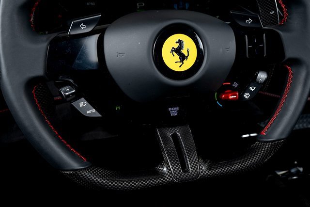 Used 2024 Ferrari SF90 Spider image 30