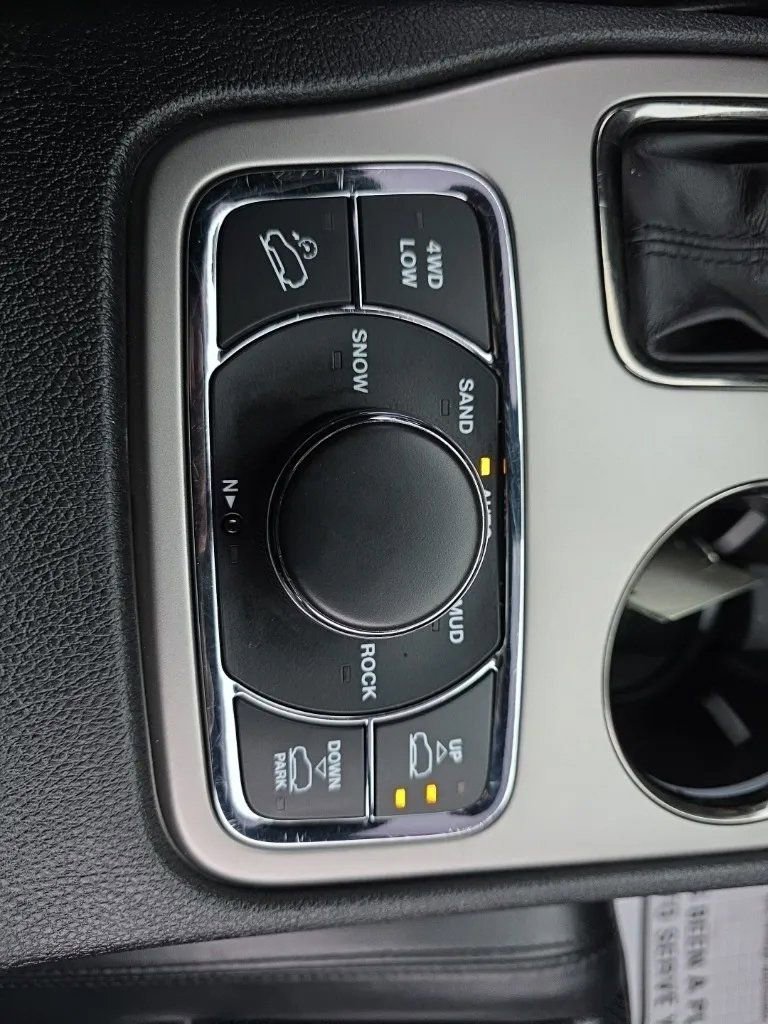 Used 2018 Jeep Grand Cherokee High Altitude AWD/4WD image 30