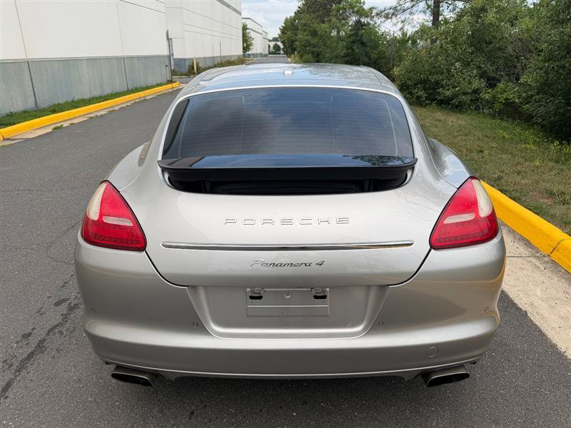Used 2011 Porsche Panamera image 10