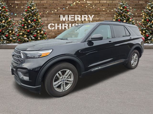 Used 2024 Ford Explorer XLT image 1