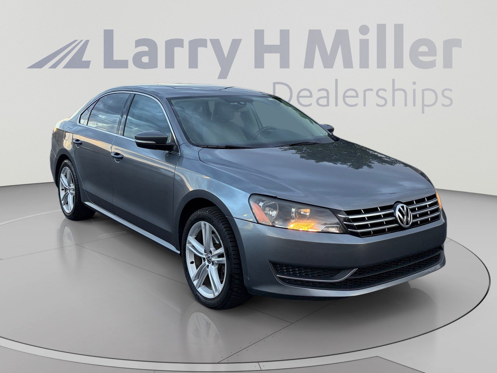 Used 2015 Volkswagen Passat TDI SE FWD image 7