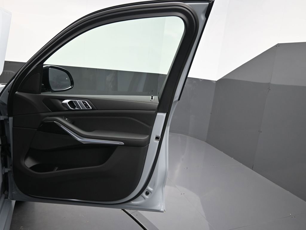 New 2026 BMW X5 xDrive50e AWD/4WD image 25